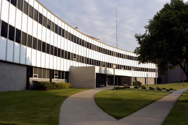 Floor Mat Service and Rug Rentals in Sioux Falls, South Dakota for Automotive, Restaurants, Industrial, Retail, Gyms, Spas and More
